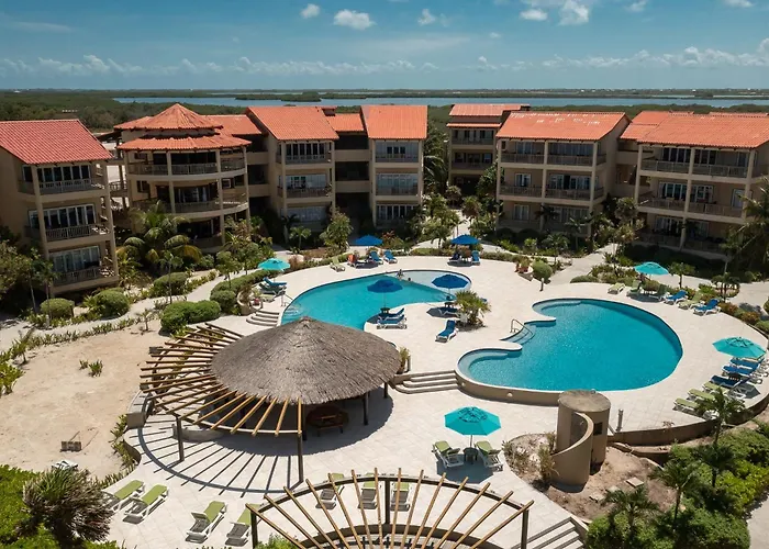 Residences At Barrier Reef 1-3b Oceanfront 2 Bedroom By Floreo Holiday home San Pedro (Ambergris Caye)