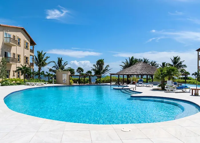 Residences At Barrier Reef 1-3b Oceanfront 2 Bedroom By Floreo * San Pedro (Ambergris Caye)
