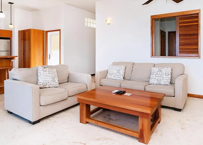 Residences At Barrier Reef 1-3b Oceanfront 2 Bedroom By Floreo Holiday home *