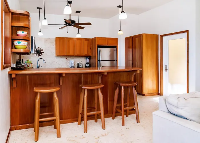Holiday home Residences At Barrier Reef 1-3b Oceanfront 2 Bedroom By Floreo *