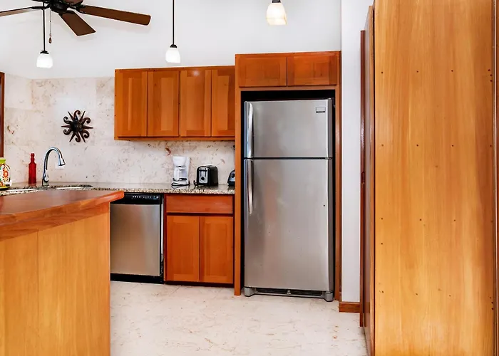 Residences At Barrier Reef 1-3b Oceanfront 2 Bedroom By Floreo Holiday home *