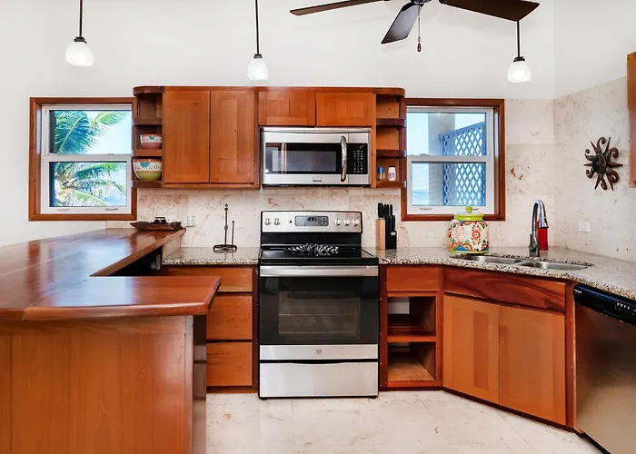Holiday home Residences At Barrier Reef 1-3b Oceanfront 2 Bedroom By Floreo San Pedro (Ambergris Caye)