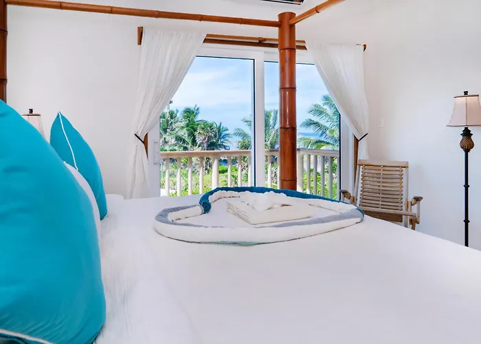 Residences At Barrier Reef 1-3b Oceanfront 2 Bedroom By Floreo Holiday home