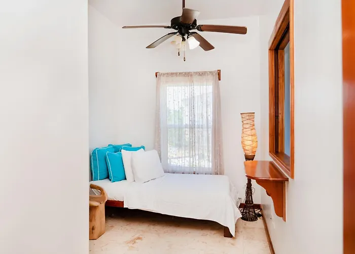 Residences At Barrier Reef 1-3b Oceanfront 2 Bedroom By Floreo