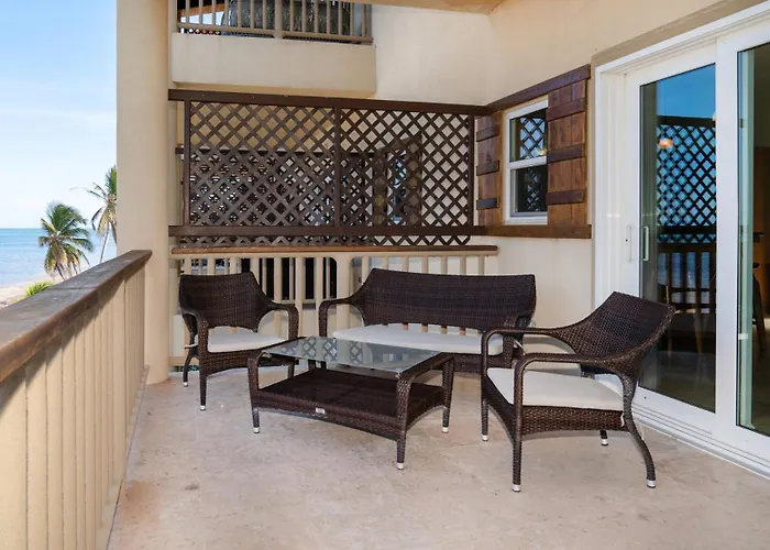 Residences At Barrier Reef 1-3b Oceanfront 2 Bedroom By Floreo Holiday home *