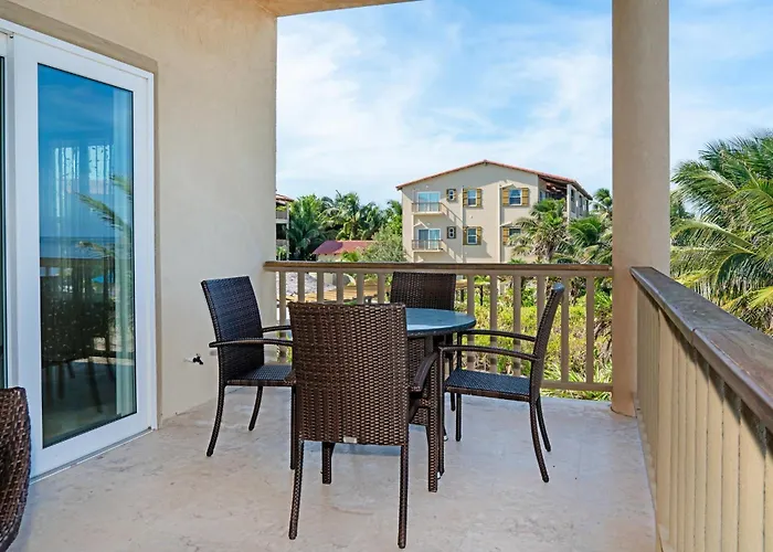 Residences At Barrier Reef 1-3b Oceanfront 2 Bedroom By Floreo Holiday home San Pedro (Ambergris Caye)