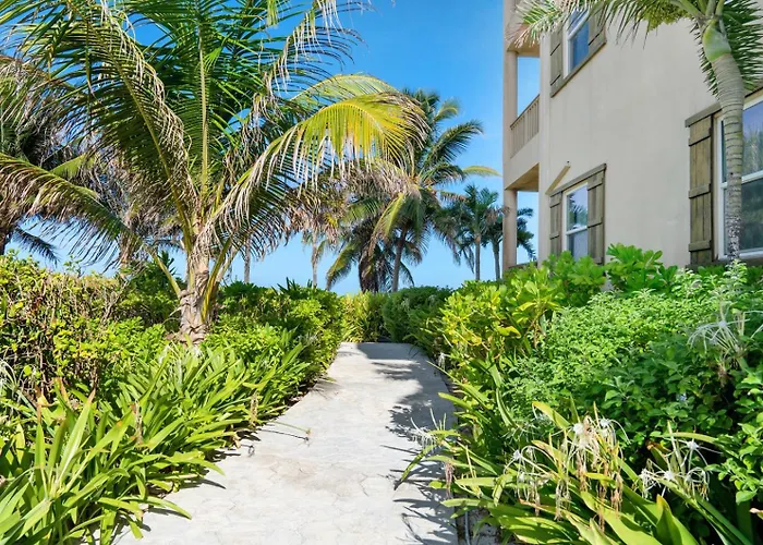 Holiday home Residences At Barrier Reef 1-3b Oceanfront 2 Bedroom By Floreo San Pedro (Ambergris Caye)